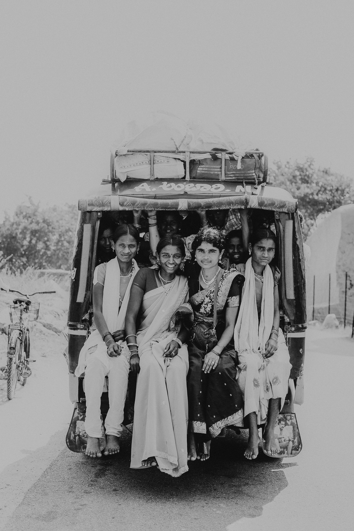 documentary-travel-photographer-ireland-katie-farrell-cool-wedding-photographer-ireland-katie-farrell-photography-india-travel-photography-214